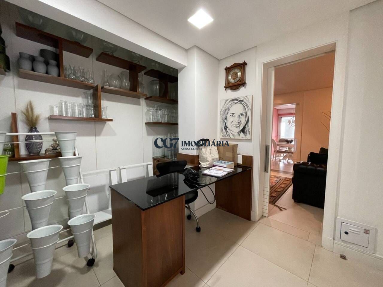 Apartamento à venda com 4 quartos, 262m² - Foto 9