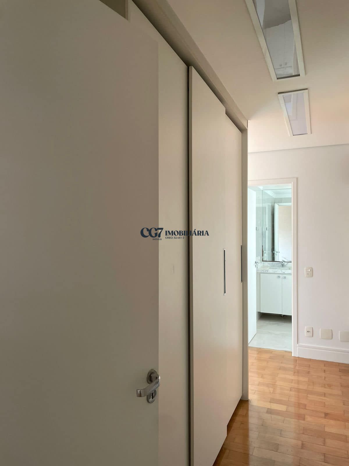 Apartamento para alugar com 4 quartos, 206m² - Foto 16