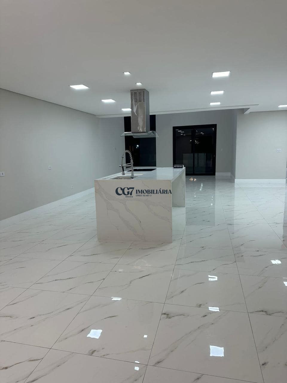 Sobrado à venda com 3 quartos, 382m² - Foto 7