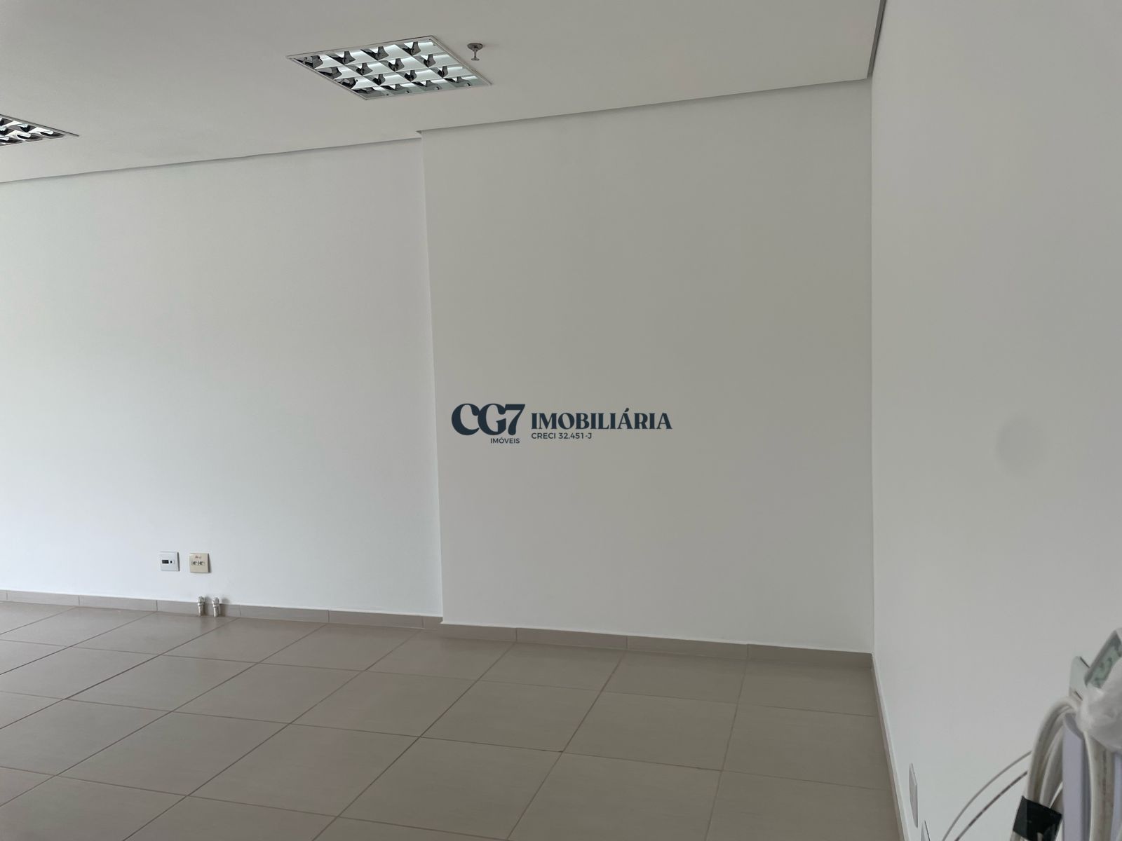 Conjunto Comercial-Sala para alugar com 1 quarto, 47m² - Foto 2