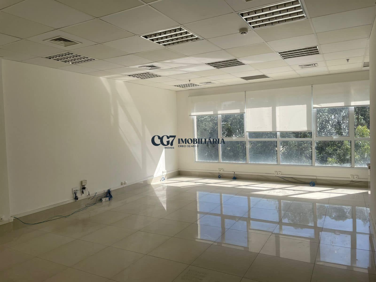 Conjunto Comercial-Sala para alugar com 1 quarto, 47m² - Foto 2