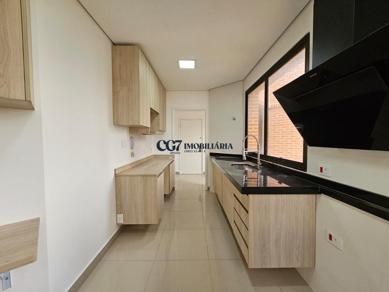 Apartamento para alugar com 3 quartos, 206m² - Foto 6