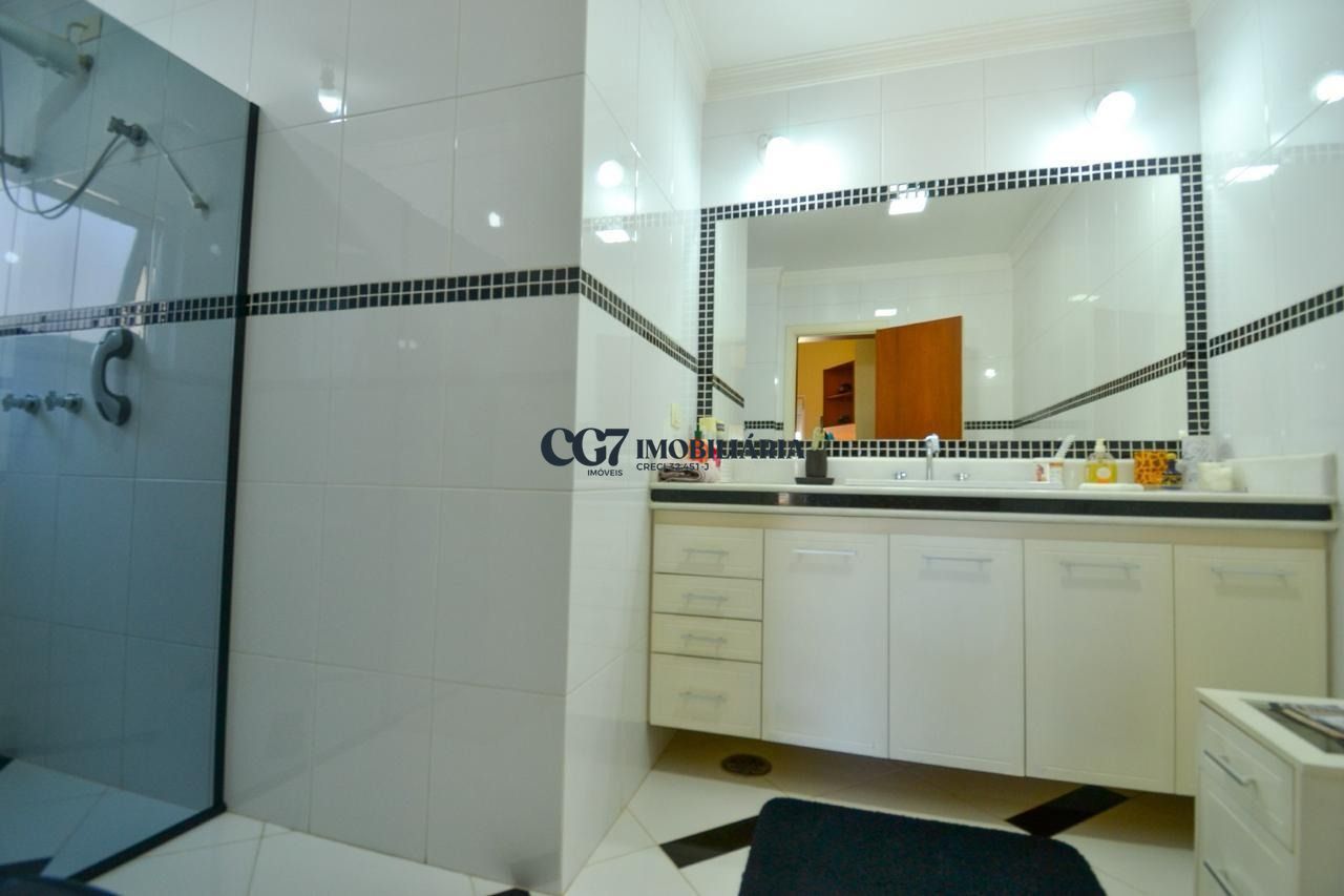 Sobrado à venda com 4 quartos, 404m² - Foto 26