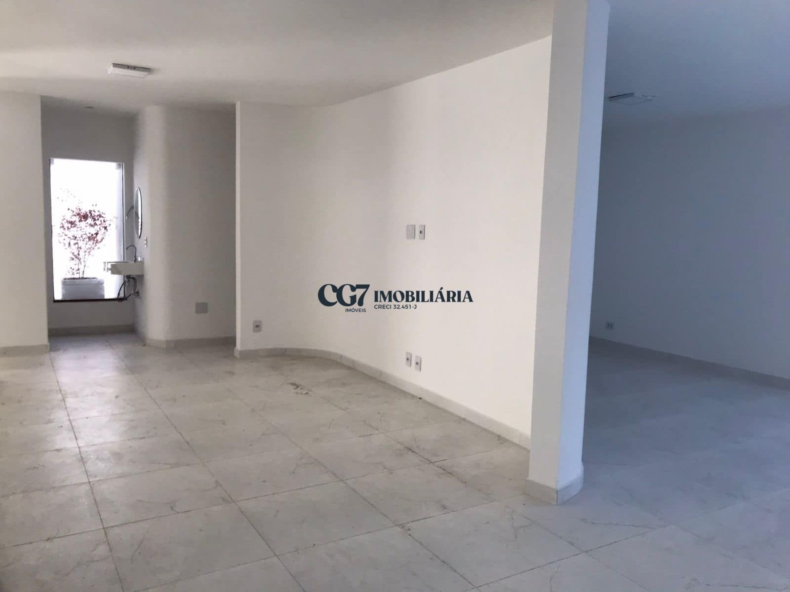 Sobrado à venda e aluguel com 4 quartos, 342m² - Foto 8