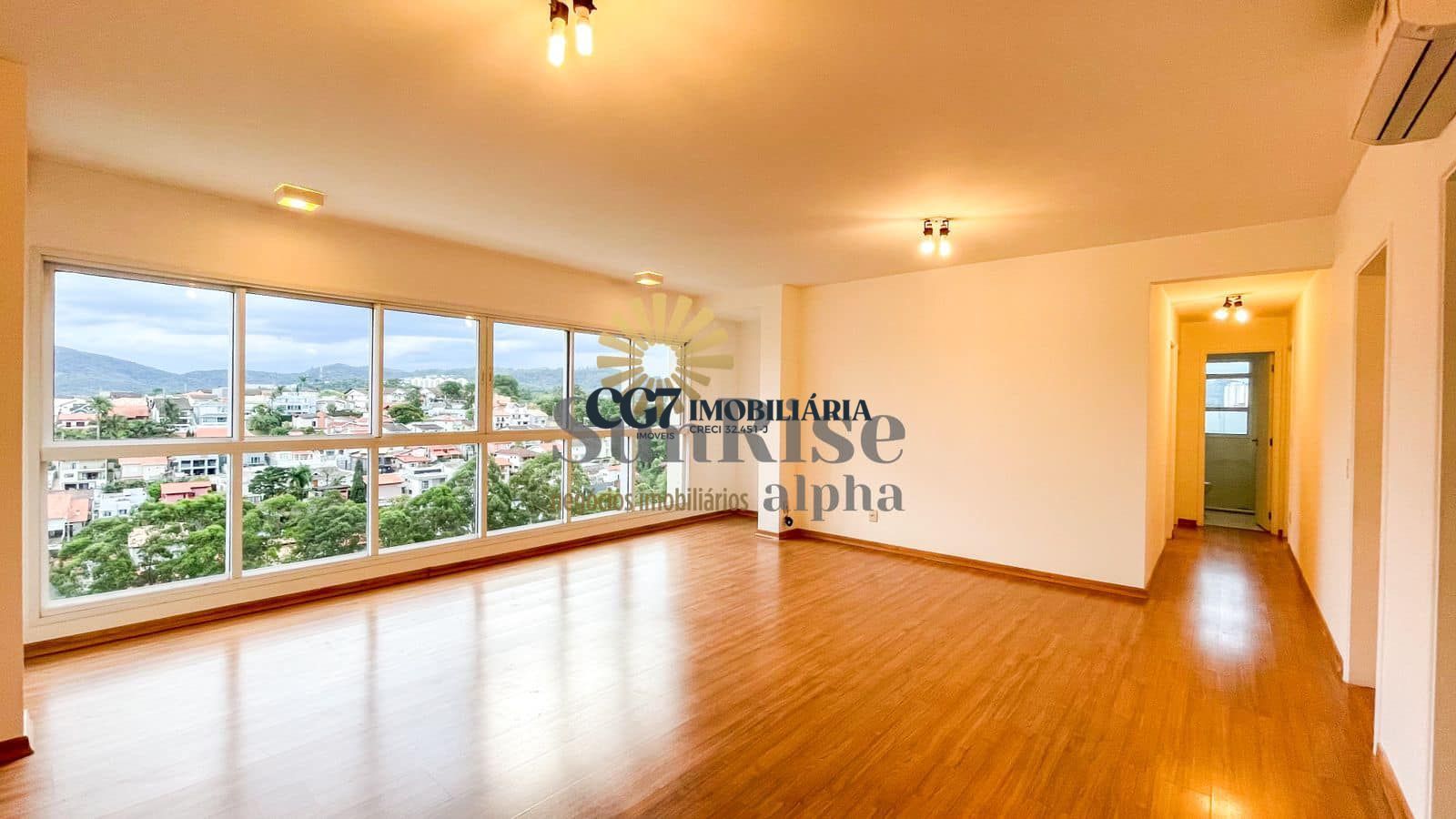 Apartamento à venda com 3 quartos, 123m² - Foto 1