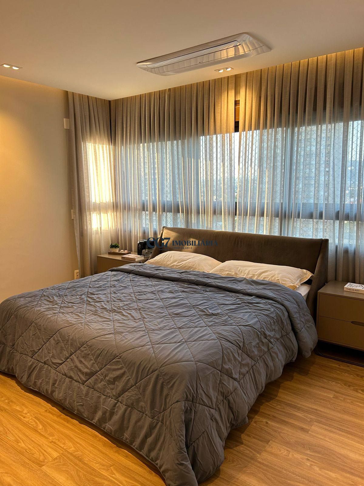 Apartamento à venda com 4 quartos, 228m² - Foto 9