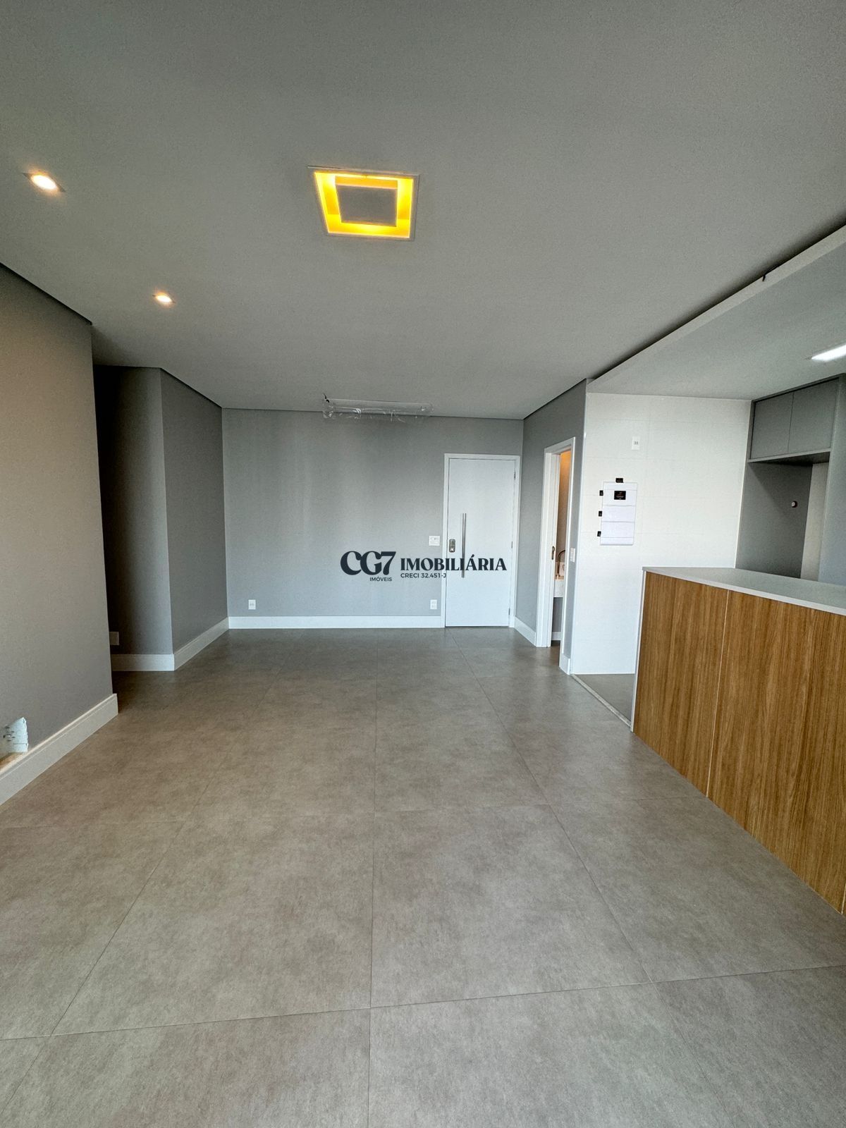 Apartamento à venda com 2 quartos, 95m² - Foto 2