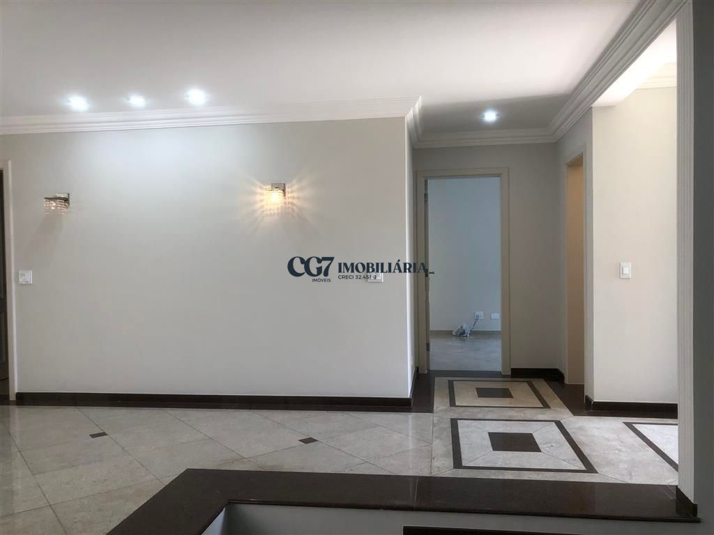 Sobrado para alugar com 4 quartos, 530m² - Foto 9