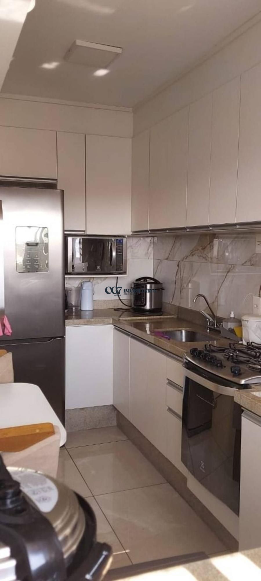 Apartamento à venda com 3 quartos, 68m² - Foto 3