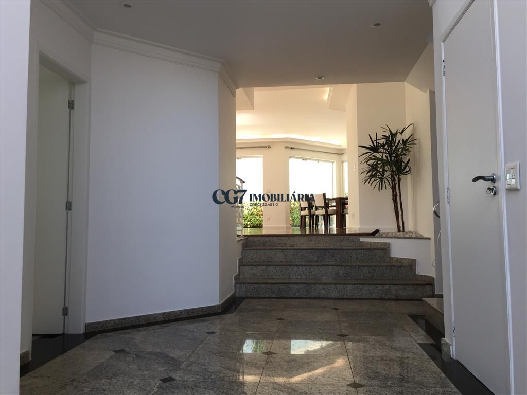 Sobrado para alugar com 4 quartos, 347m² - Foto 9