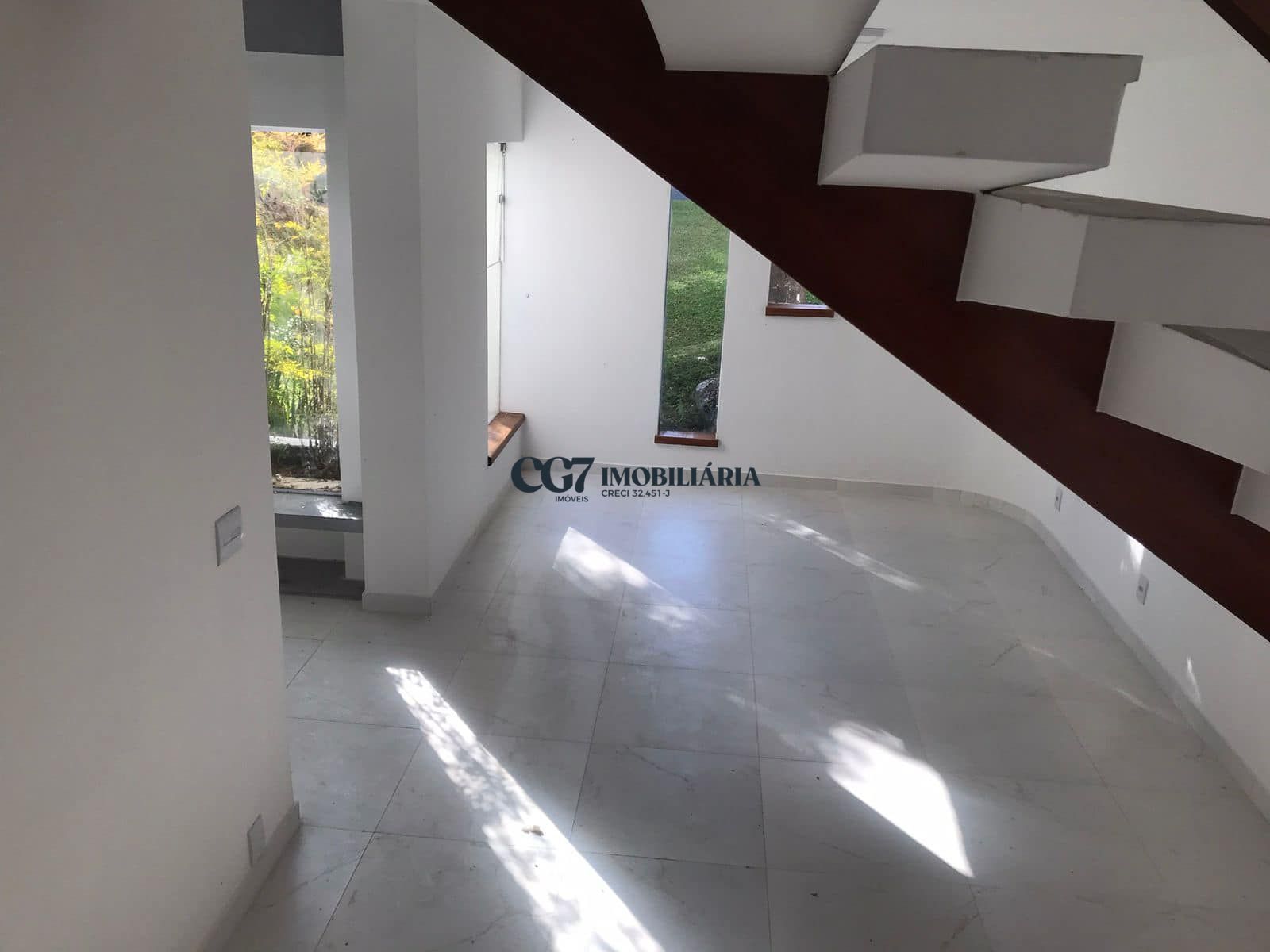 Sobrado à venda e aluguel com 4 quartos, 342m² - Foto 4