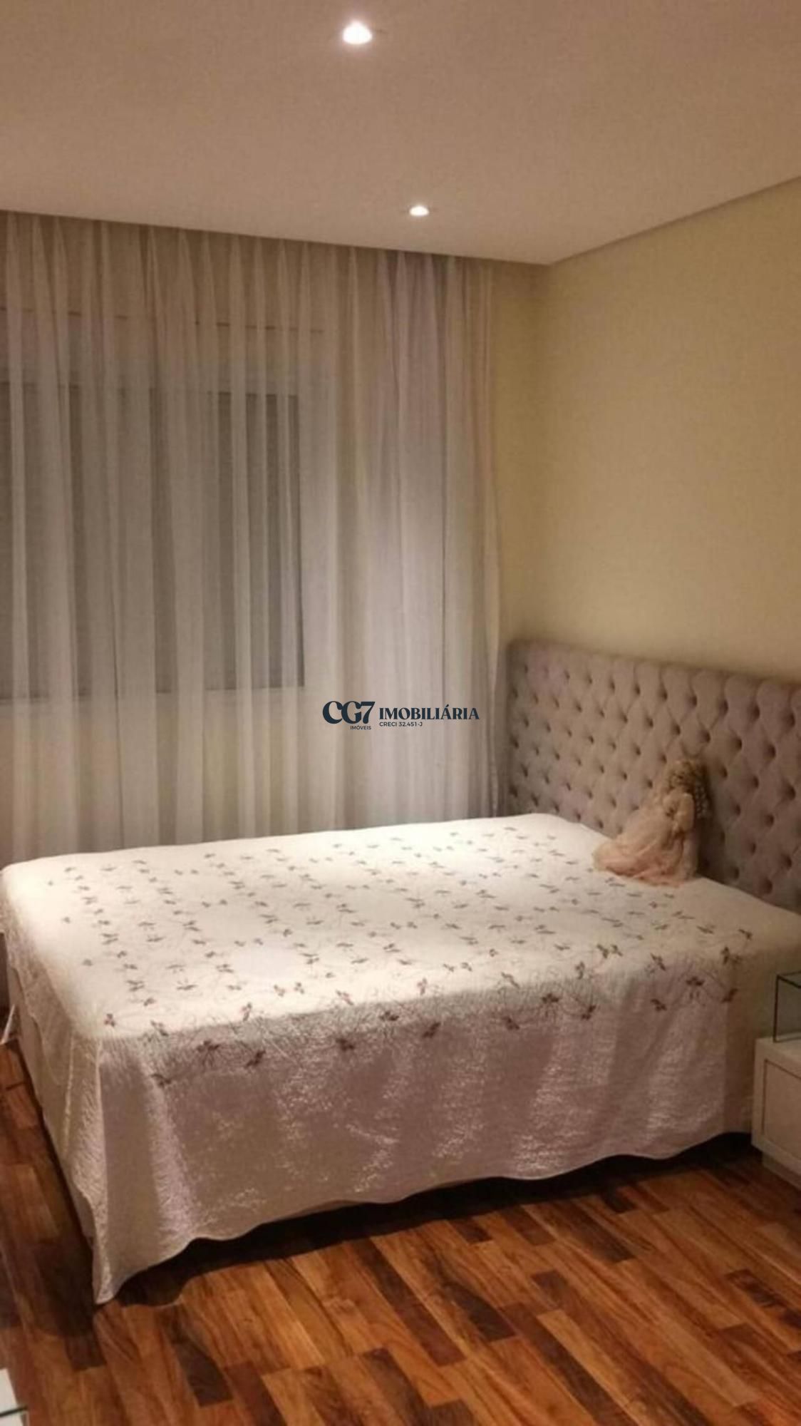 Apartamento à venda com 3 quartos, 228m² - Foto 10