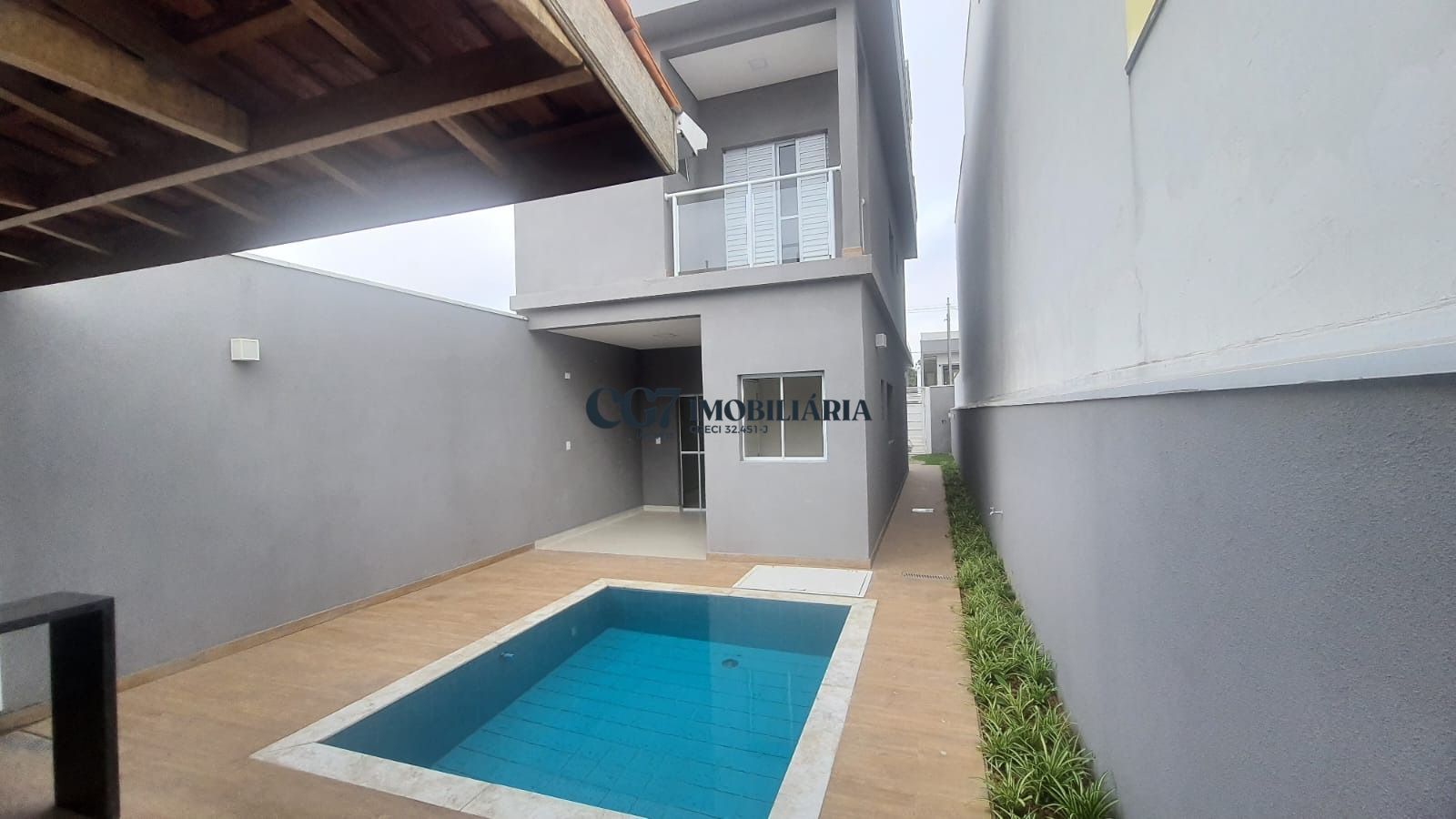 Sobrado à venda com 3 quartos, 135m² - Foto 1