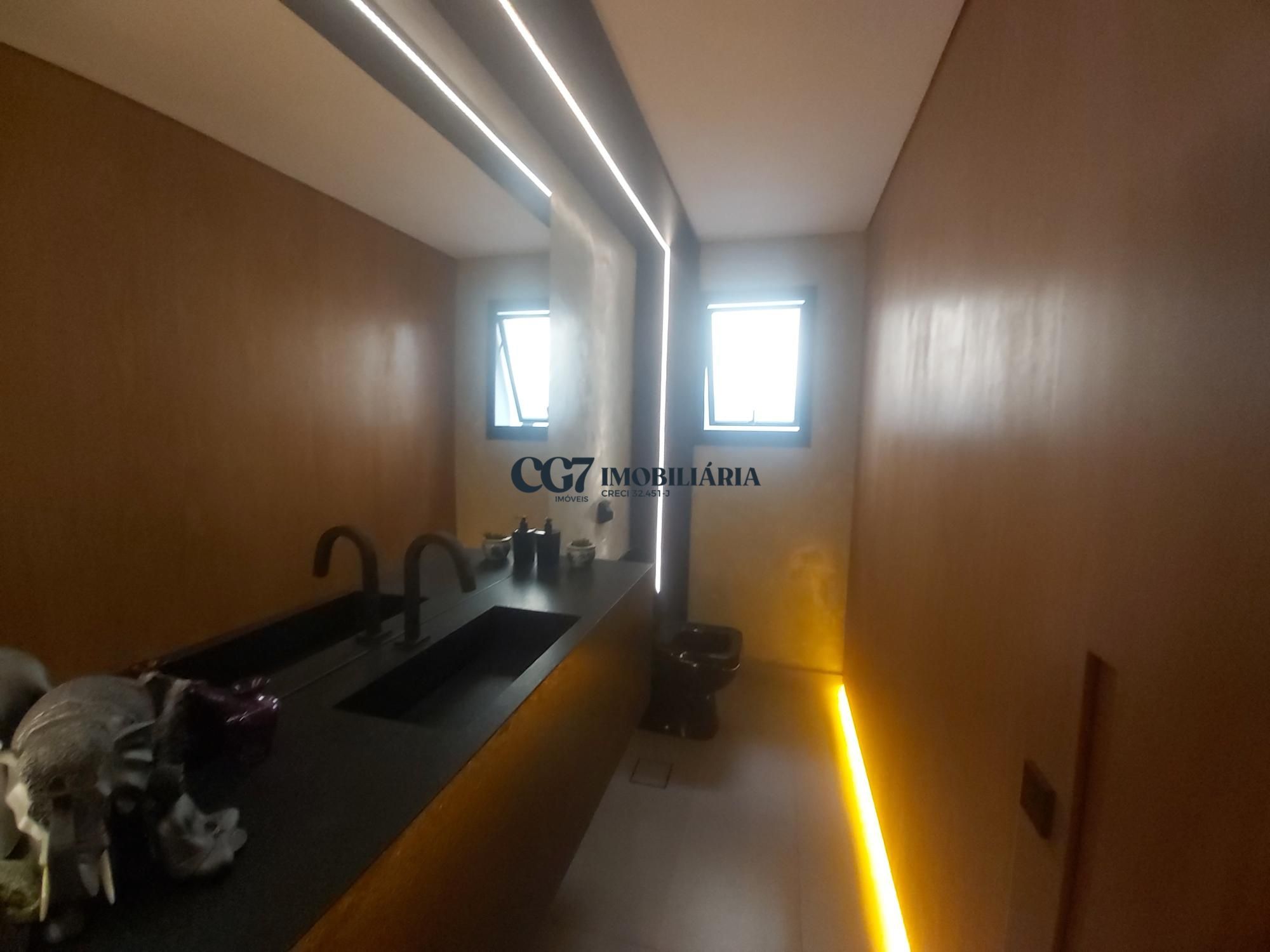 Casa de Condomínio à venda com 5 quartos, 380m² - Foto 2