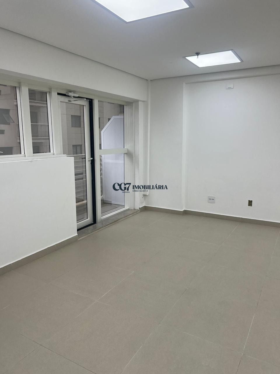 Conjunto Comercial-Sala à venda e aluguel com 1 quarto, 40m² - Foto 1