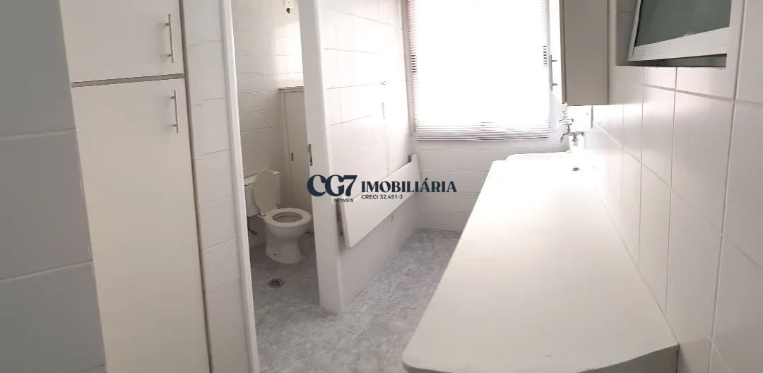 Apartamento para alugar com 3 quartos, 80m² - Foto 4