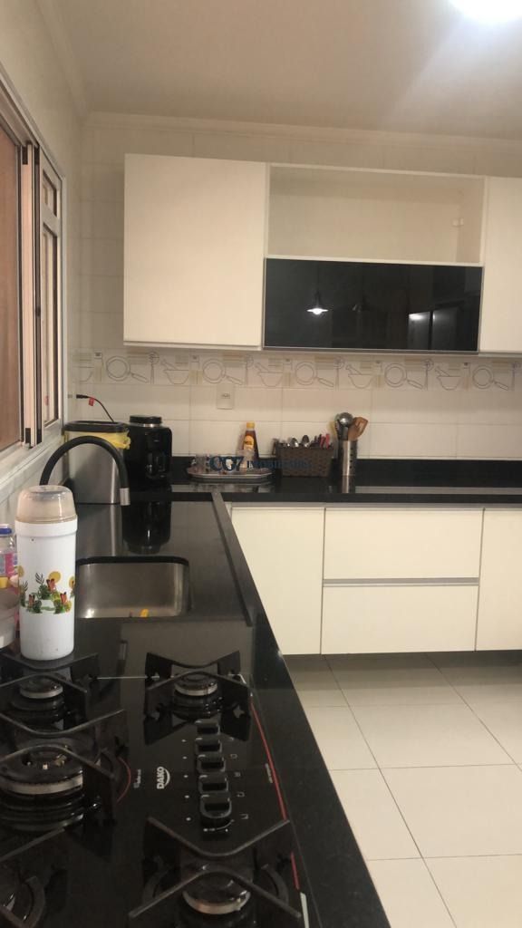 Sobrado à venda com 3 quartos, 110m² - Foto 1