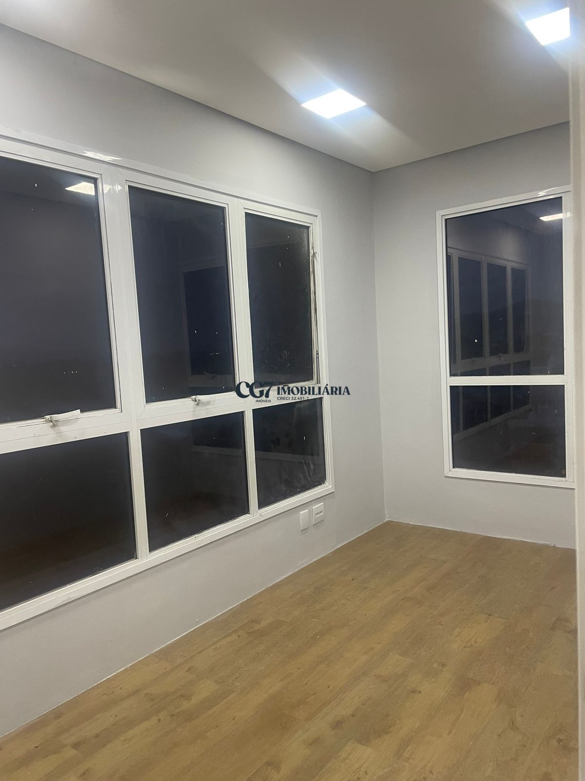 Conjunto Comercial-Sala à venda e aluguel com 1 quarto, 85m² - Foto 1