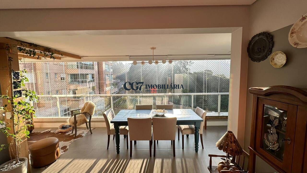 Apartamento à venda com 3 quartos, 175m² - Foto 2