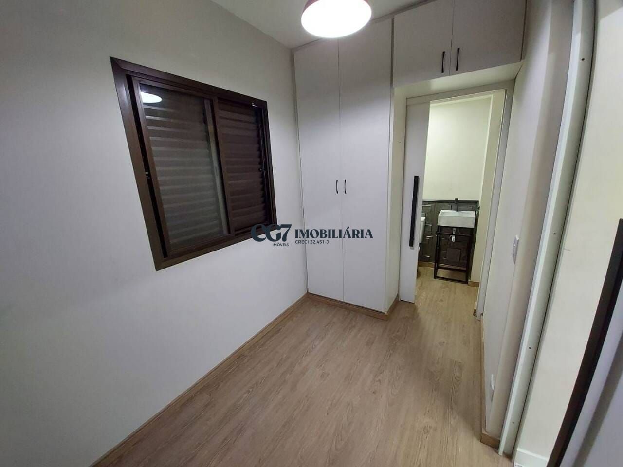 Apartamento à venda com 3 quartos, 117m² - Foto 9