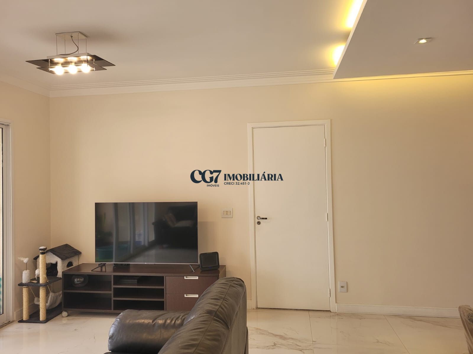 Apartamento à venda com 2 quartos, 107m² - Foto 2