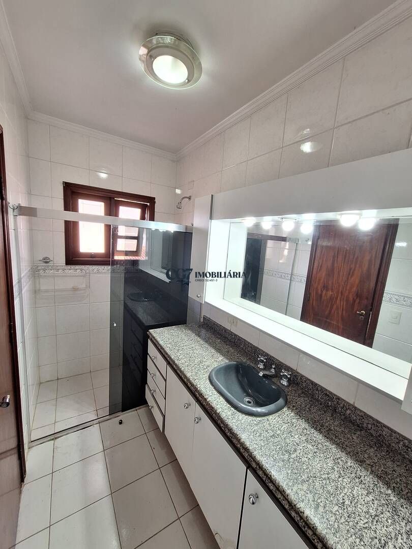 Sobrado para alugar com 4 quartos, 350m² - Foto 9