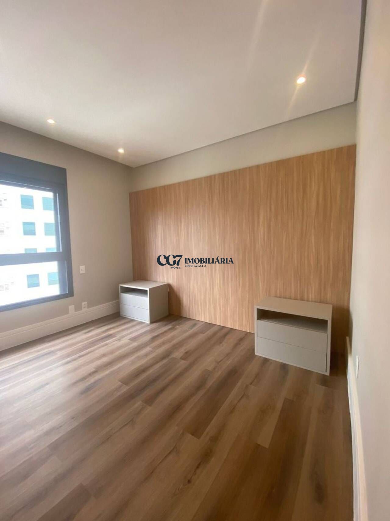 Apartamento à venda com 3 quartos, 282m² - Foto 5