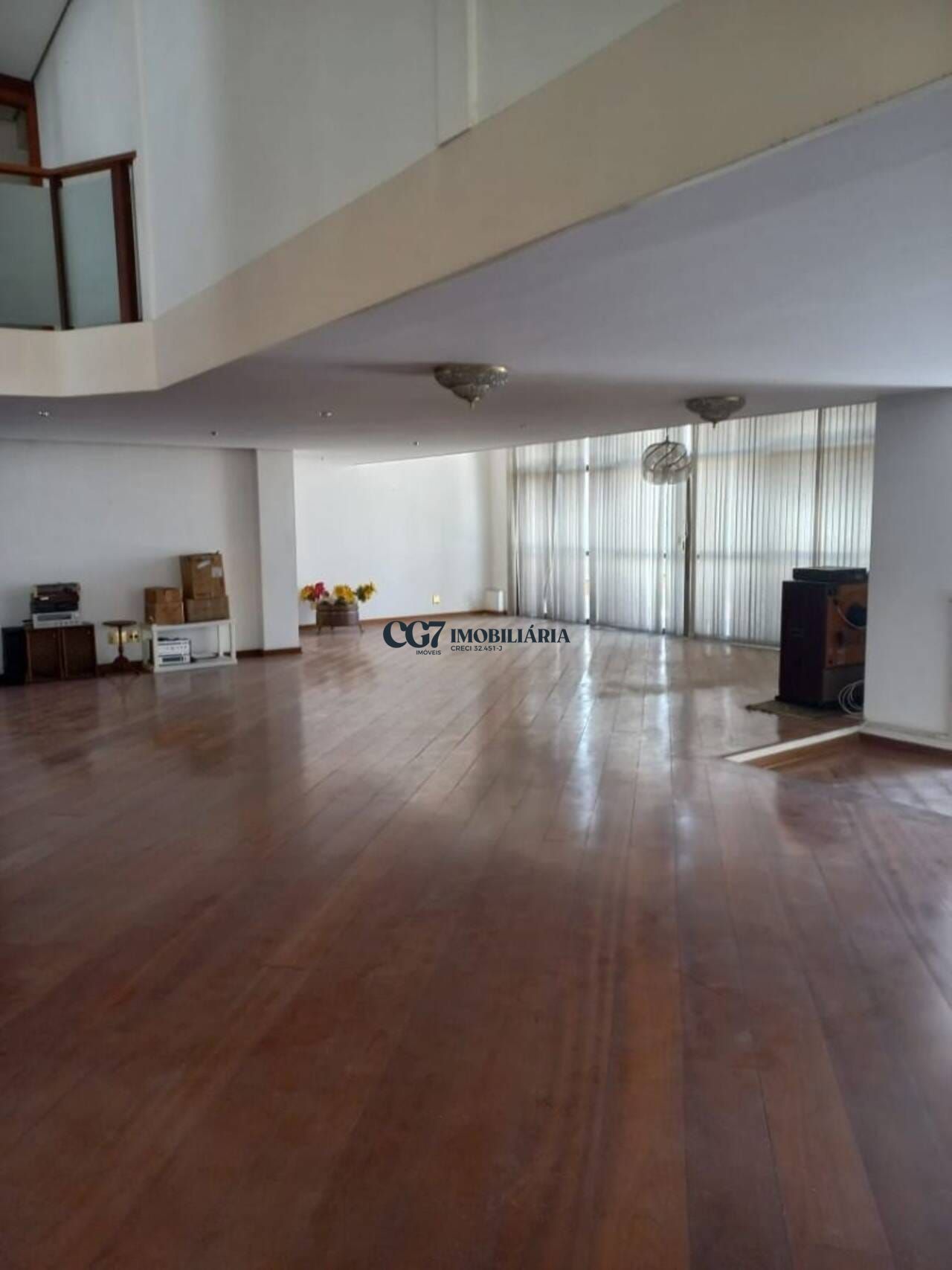 Cobertura à venda com 6 quartos, 1200m² - Foto 1