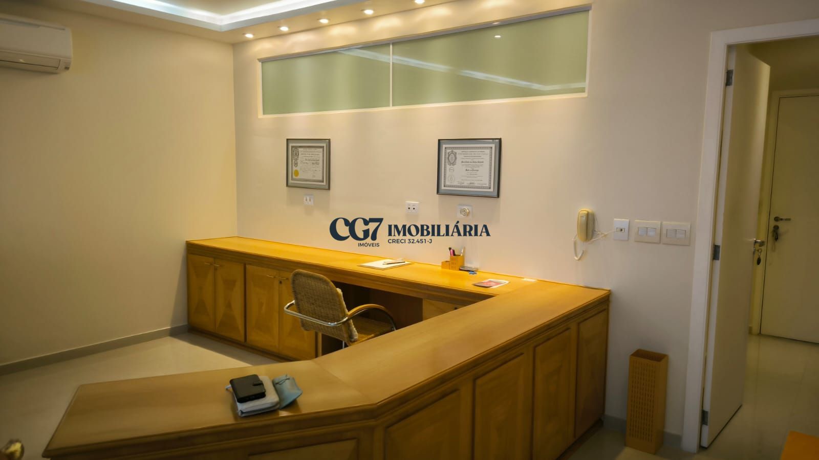 Conjunto Comercial-Sala à venda e aluguel com 2 quartos, 55m² - Foto 1