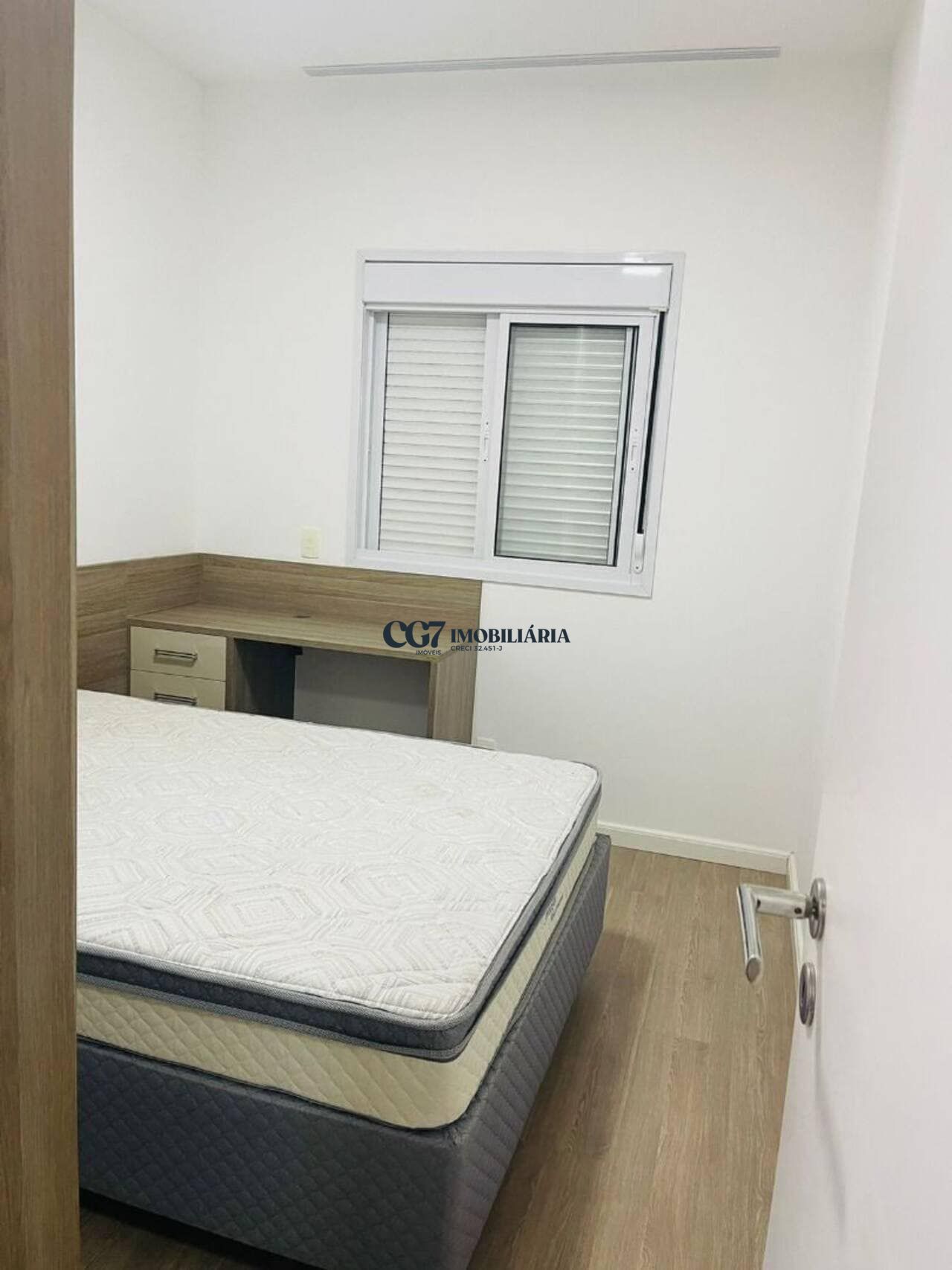 Apartamento à venda com 2 quartos, 68m² - Foto 7