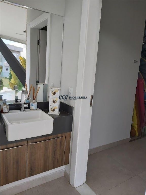 Casa de Condomínio à venda com 4 quartos, 675m² - Foto 18