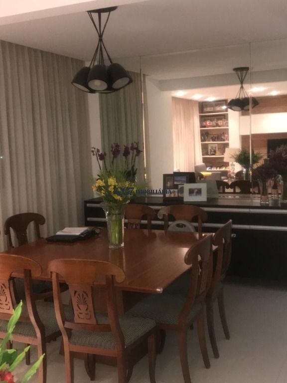 Apartamento à venda com 2 quartos, 121m² - Foto 3