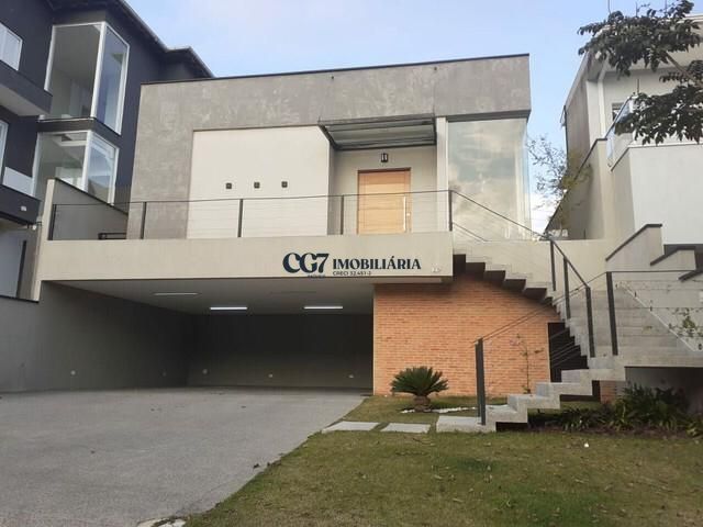 Casa de Condomínio à venda com 3 quartos, 270m² - Foto 1