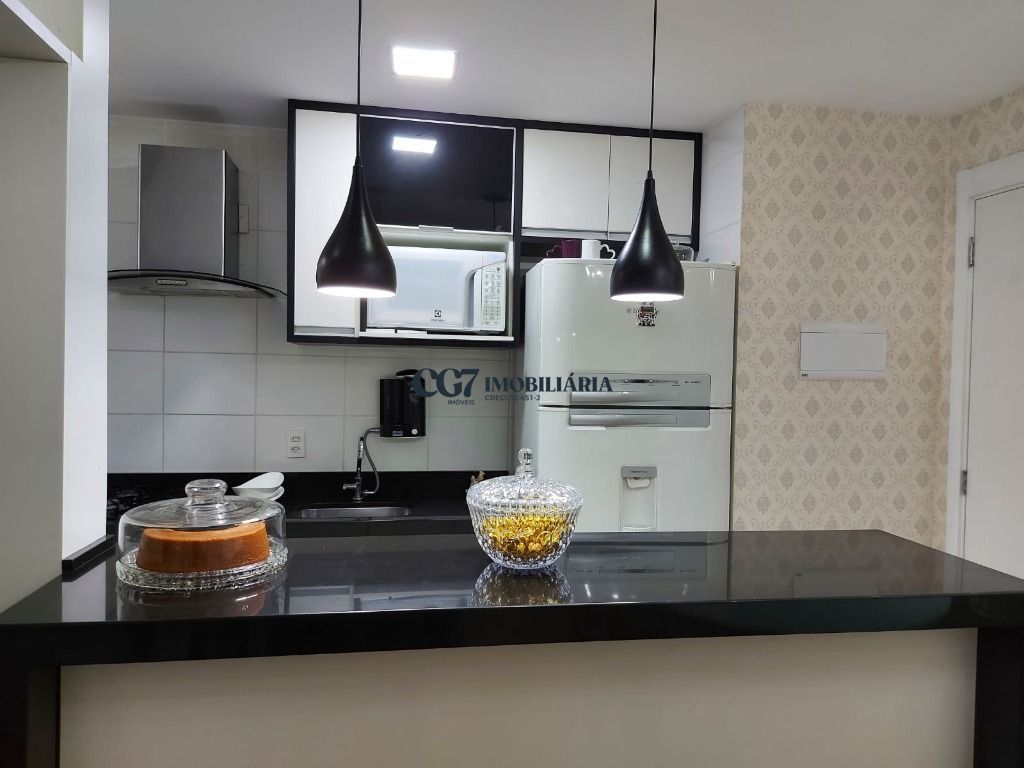 Apartamento à venda com 2 quartos, 51m² - Foto 5