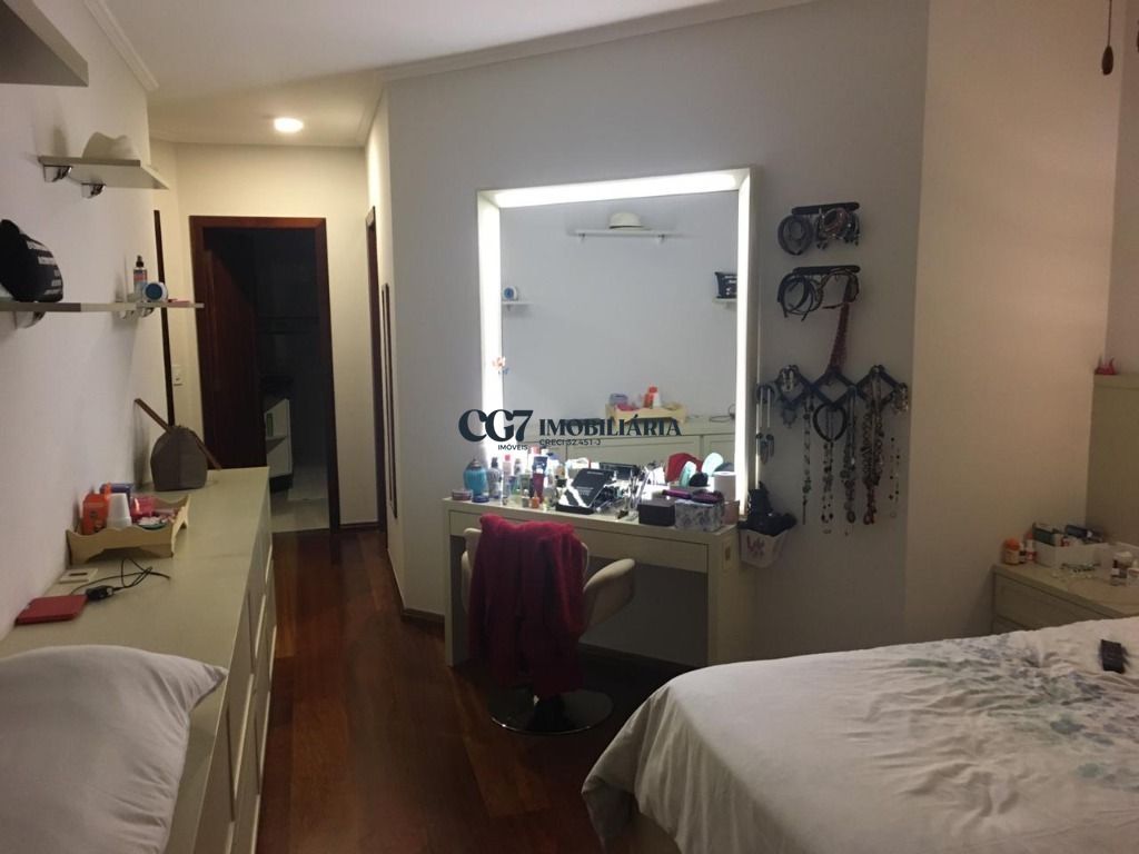 Casa de Condomínio à venda com 4 quartos, 408m² - Foto 10