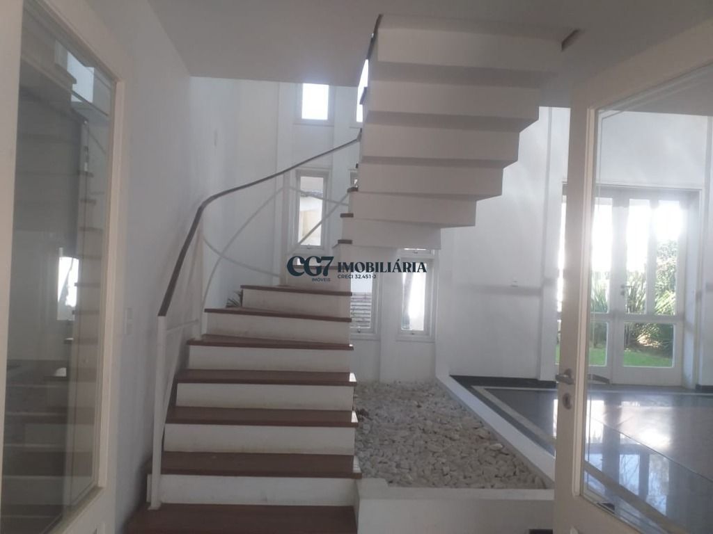 Casa de Condomínio à venda com 3 quartos, 350m² - Foto 19