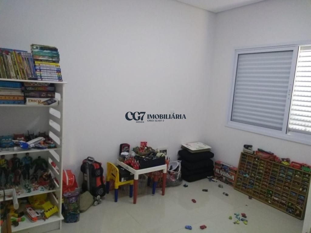 Casa de Condomínio à venda com 4 quartos, 245m² - Foto 13