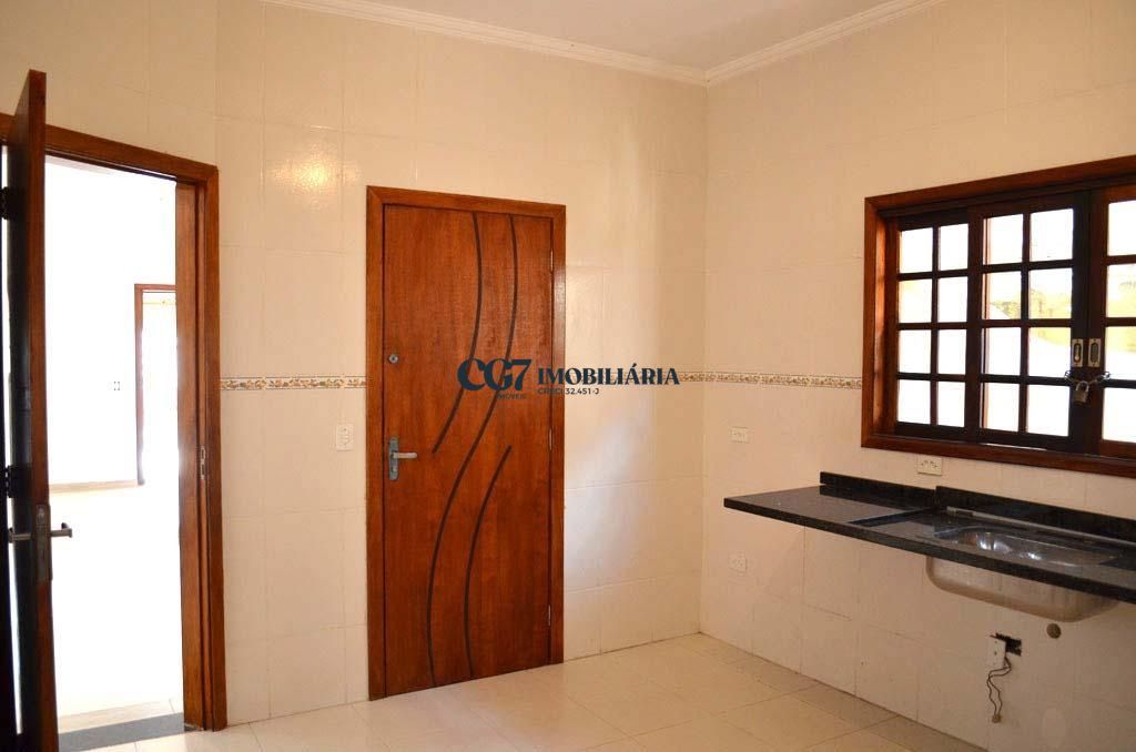 Sobrado à venda com 3 quartos, 215m² - Foto 14