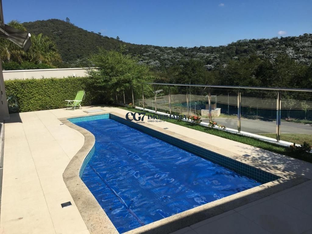 Casa de Condomínio à venda com 4 quartos, 471m² - Foto 1