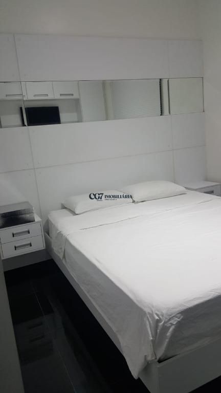 Apartamento à venda com 2 quartos, 72m² - Foto 14