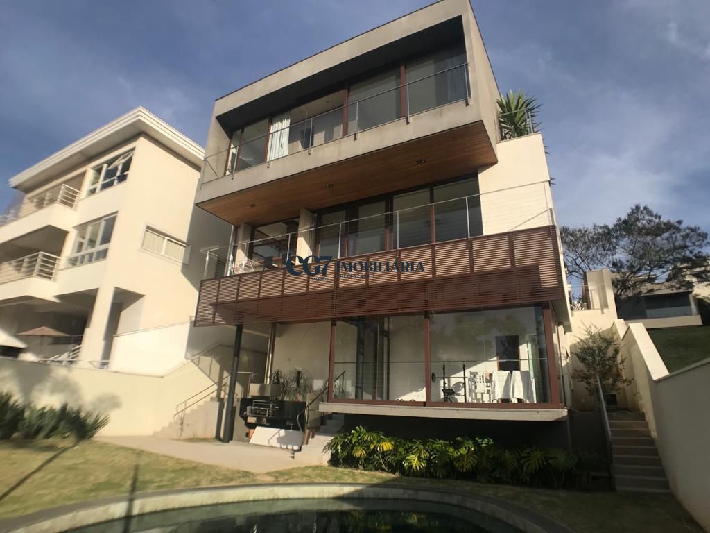 Casa de Condomínio à venda com 4 quartos, 427m² - Foto 1