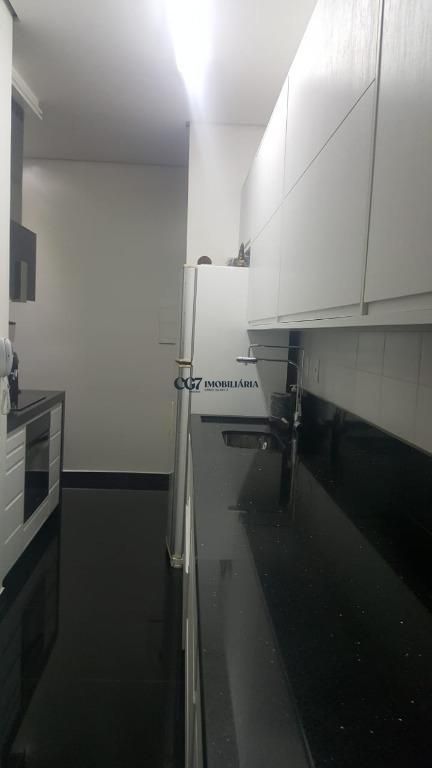 Apartamento à venda com 2 quartos, 72m² - Foto 6