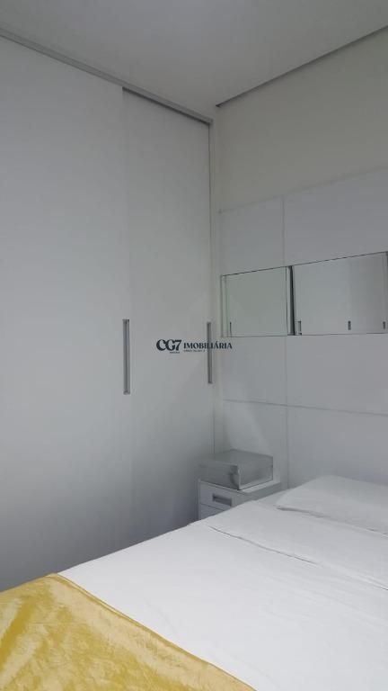 Apartamento à venda com 2 quartos, 72m² - Foto 11