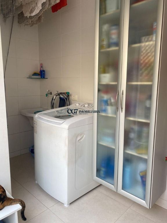 Casa de Condomínio à venda com 4 quartos, 300m² - Foto 8