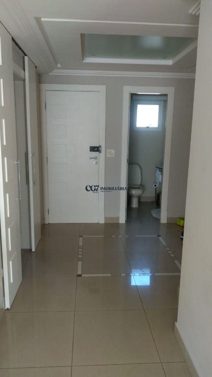 Casa de Condomínio à venda com 3 quartos, 330m² - Foto 4