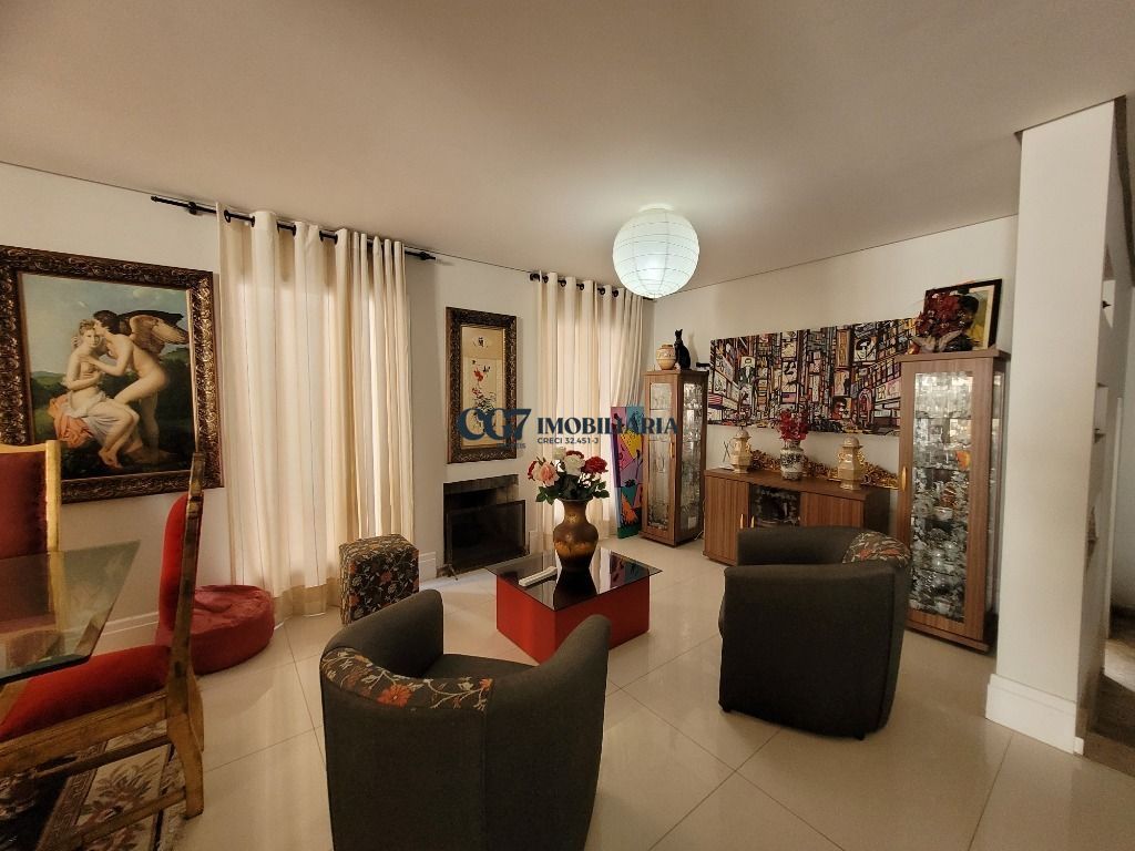 Casa de Condomínio à venda com 5 quartos, 260m² - Foto 2