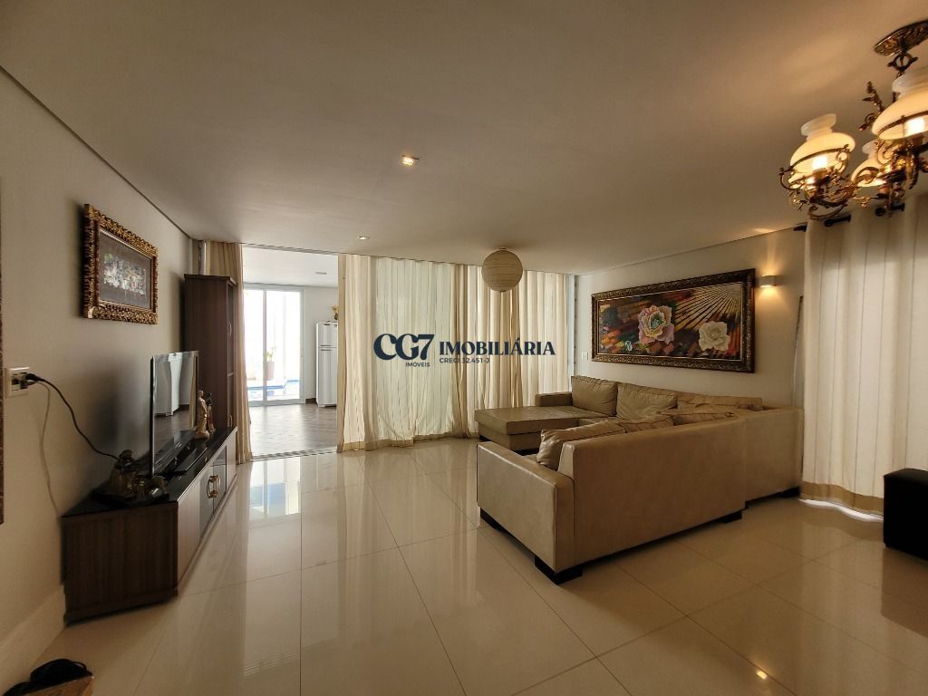 Casa de Condomínio à venda com 5 quartos, 260m² - Foto 4