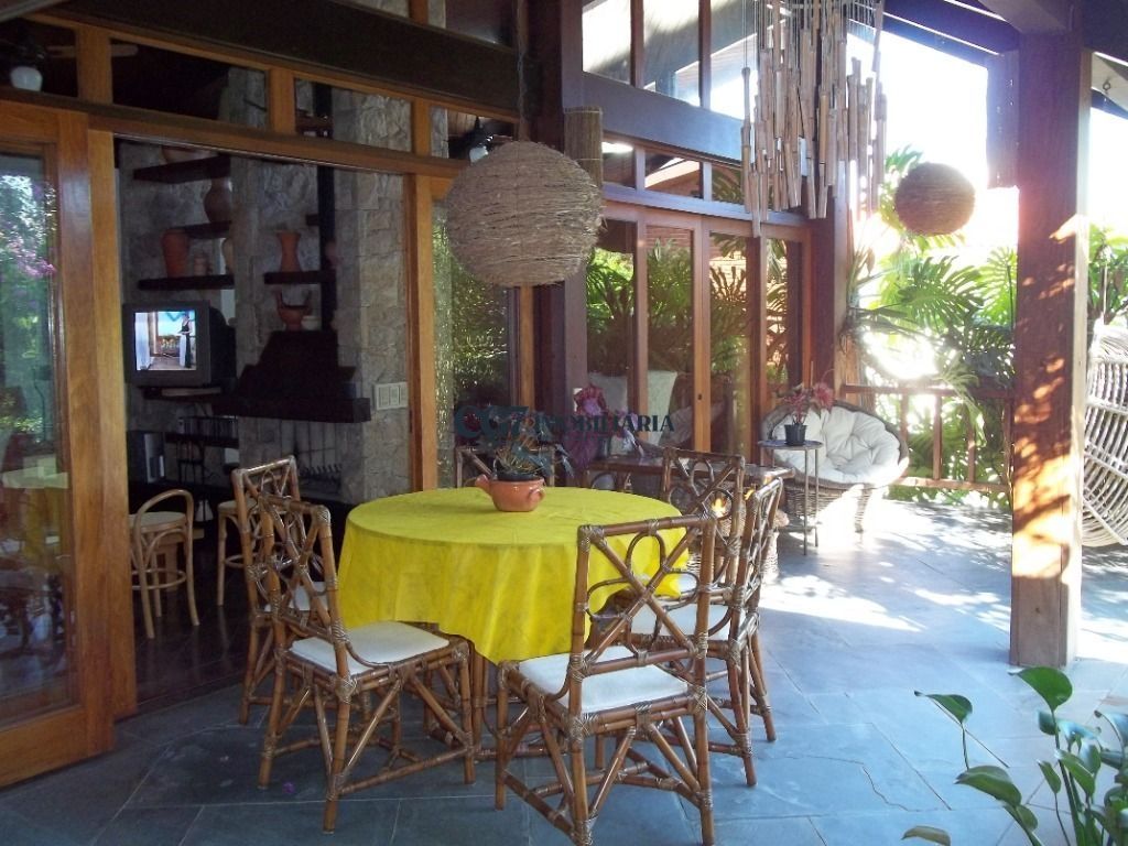 Casa de Condomínio à venda com 4 quartos, 650m² - Foto 18