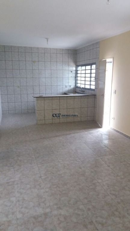 Casa à venda com 2 quartos, 210m² - Foto 11