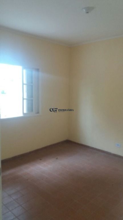 Casa à venda com 2 quartos, 210m² - Foto 8